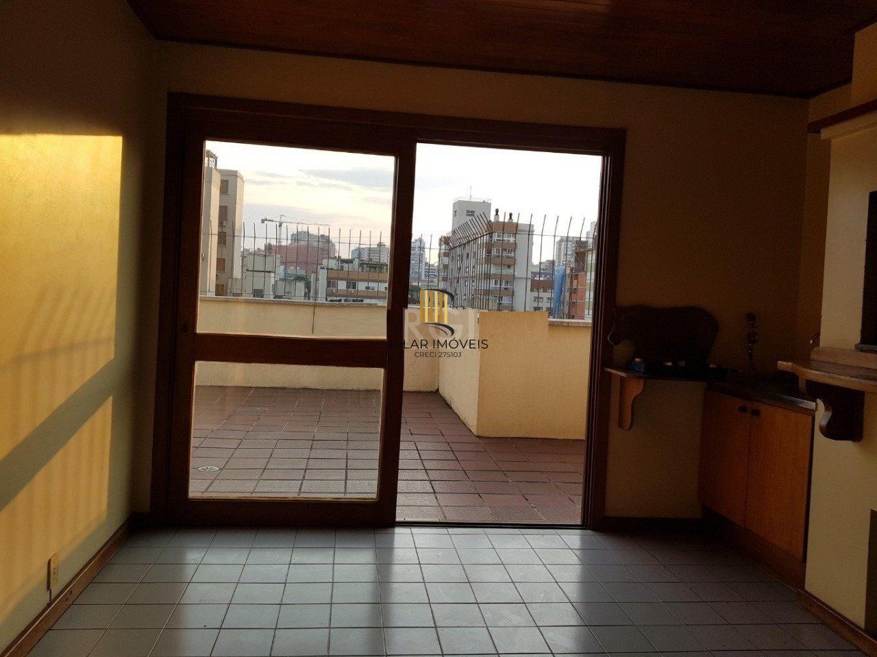 Apartamento para Venda - 52m², 2 dormitórios, 1 vaga - Bom Fim