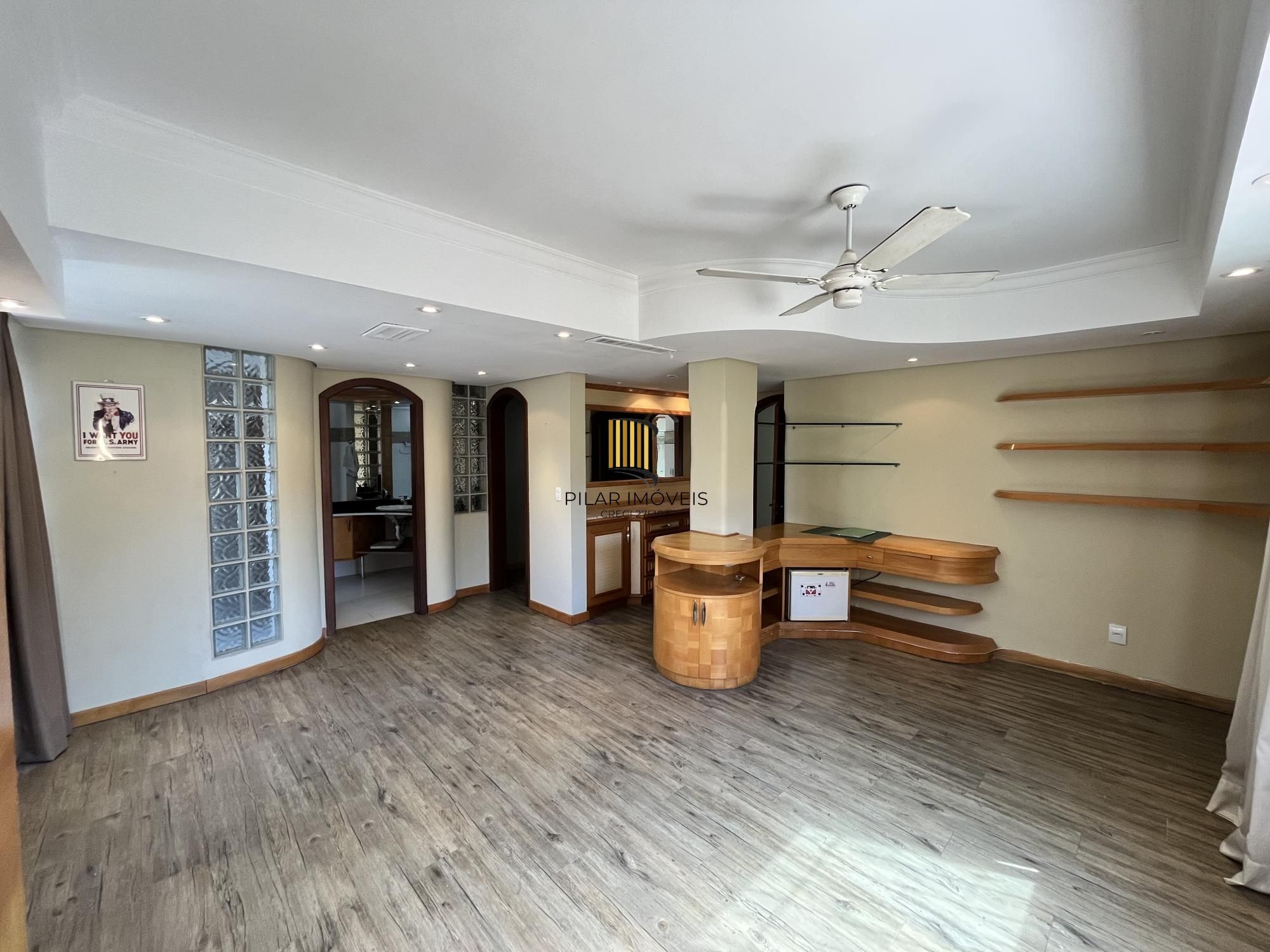 Apartamento de 4 quartos, suíte, amplo closet, dependência e 2 vagas de garagem