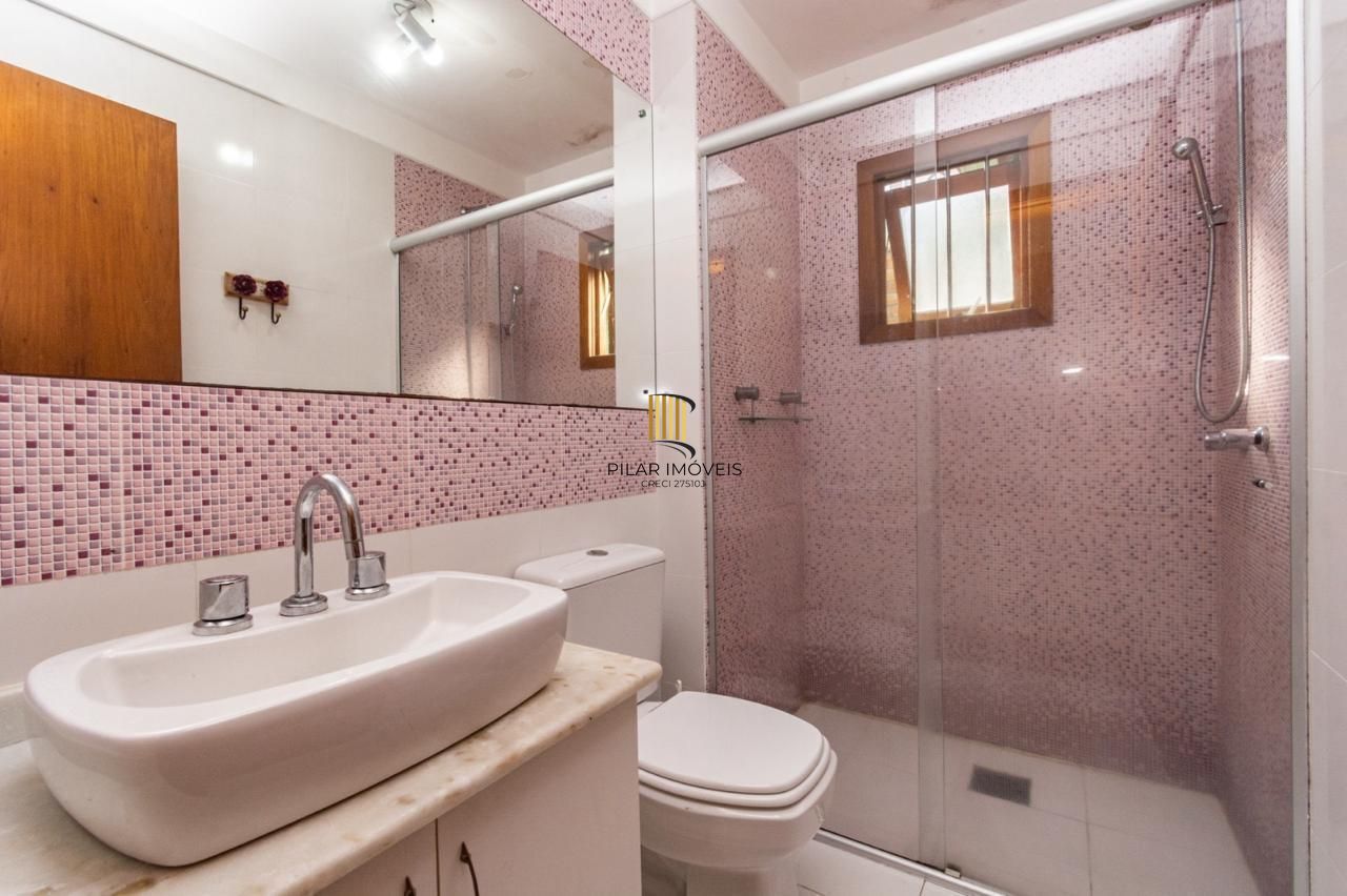 Casa 4 dormitórios no bairro Vila Jardim