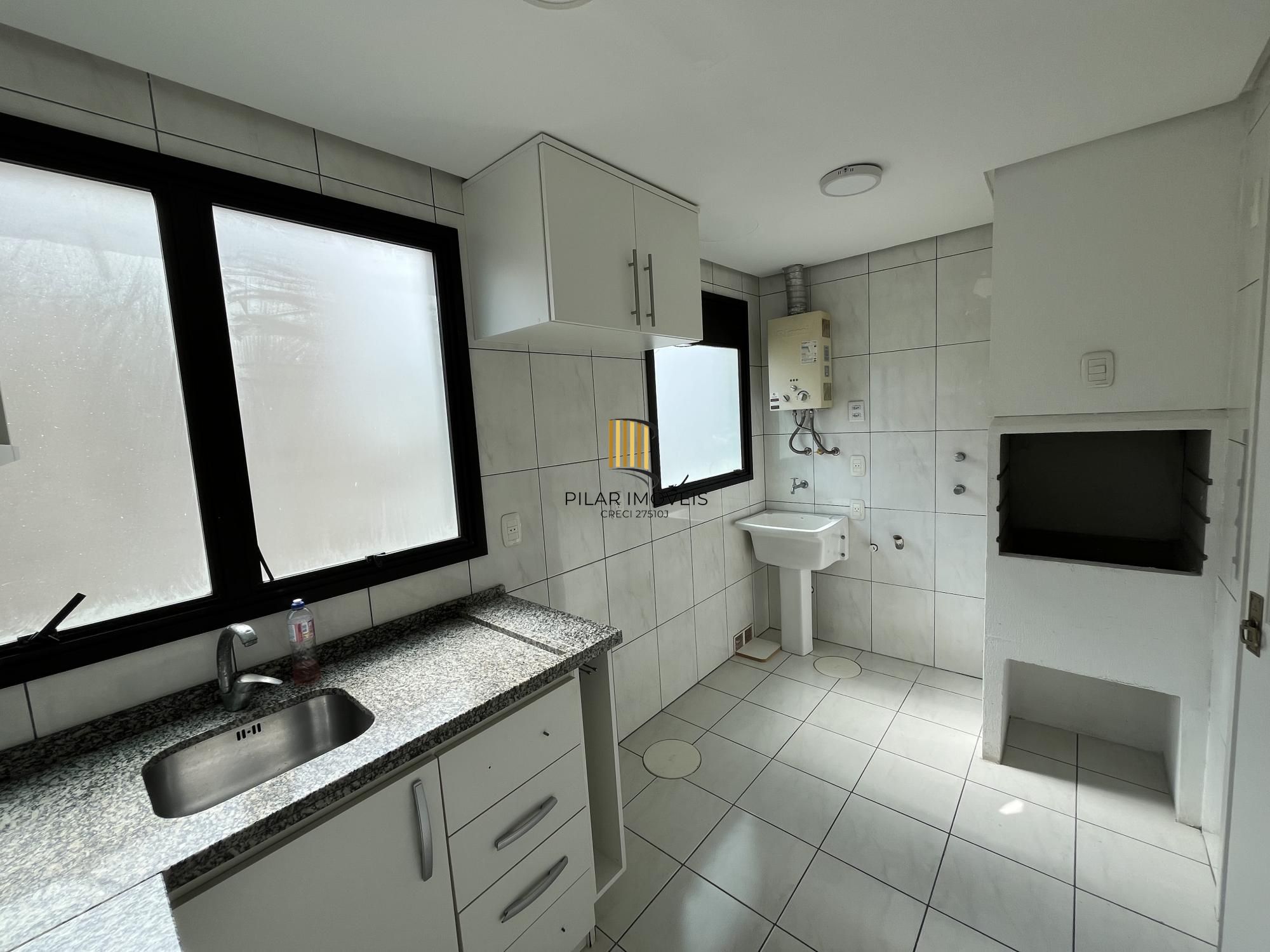 Apartamento de 2 quartos e 1 vaga de garagem no bairro Menino Deus Porto Alegre