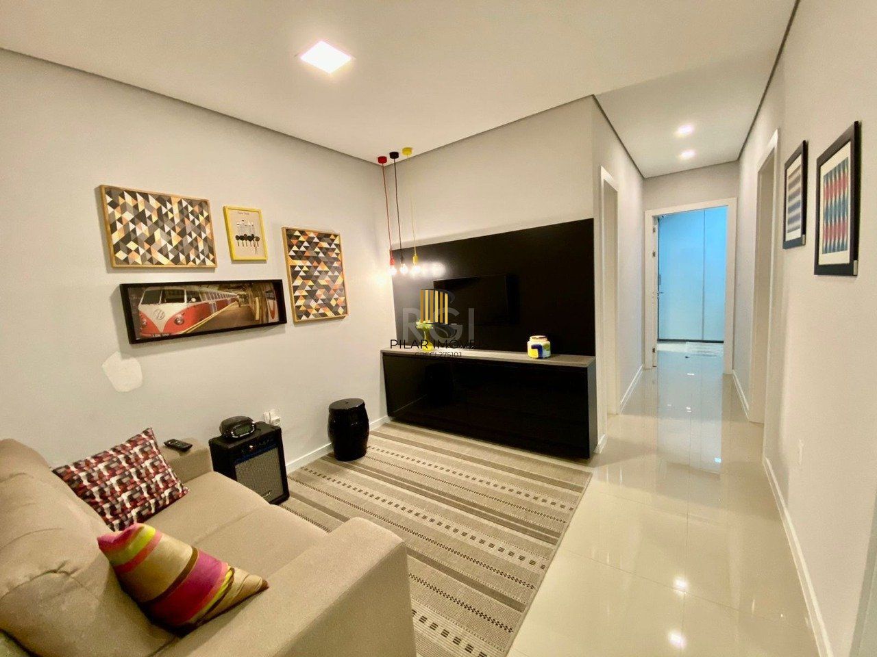 Apartamento para Venda - 140m², 3 dormitórios, sendo 2 suites, 2 vagas - Centro