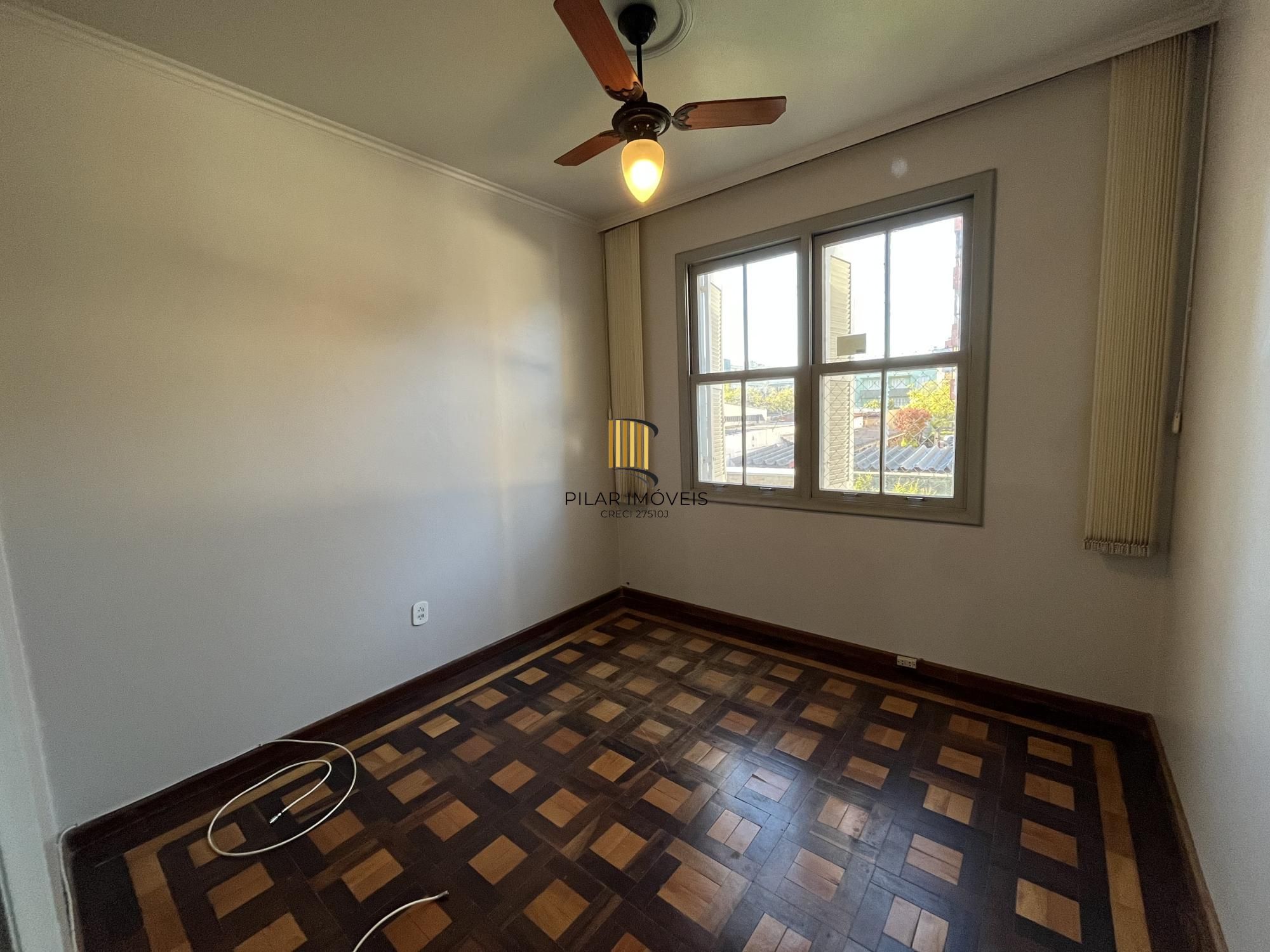 Bernaud - Apartamento de 4 quartos no bairro Menino Deus em Porto Alegre