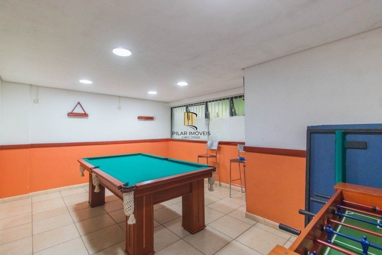 Apartamento com 3 suítes e 3 vagas de garagem no bairro Rio Branco em POA/RS