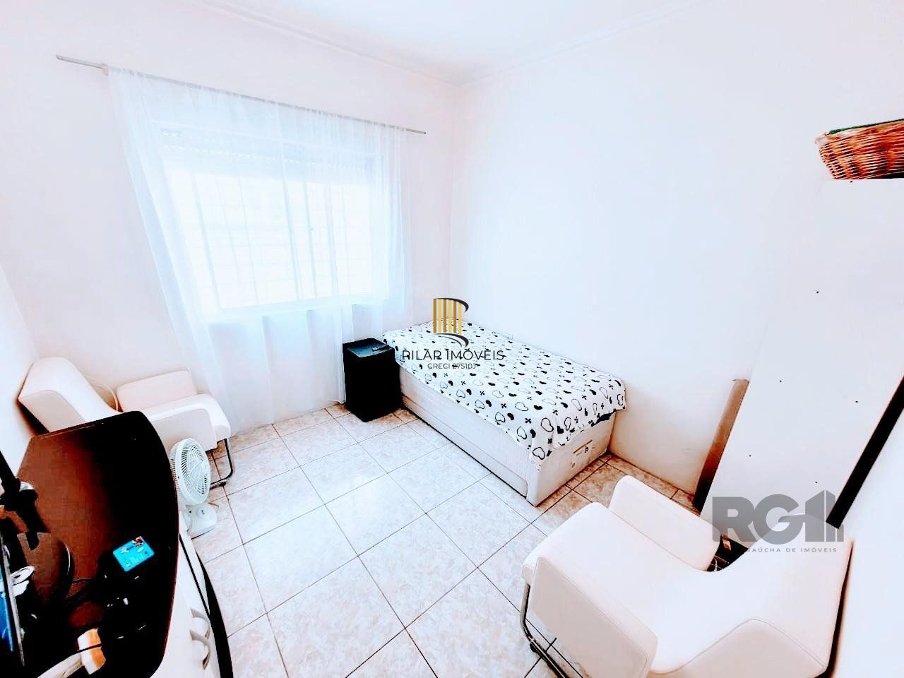 Apartamento 2 dormitórios no bairro Azenha