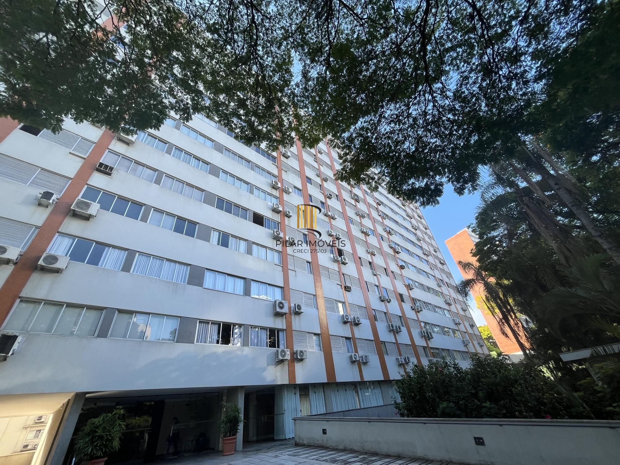 Apartamento de 3 quartos, suíte, dependência de empregada e 2 vagas Bela Vista