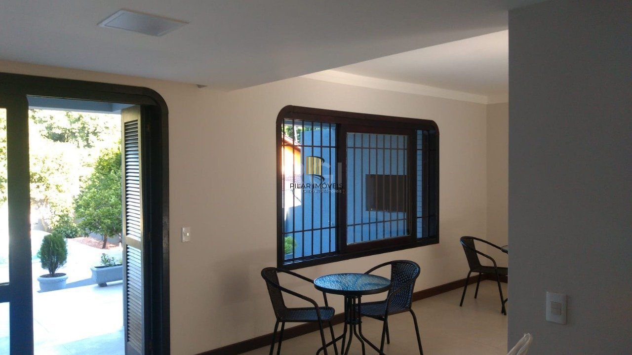 Casa para Venda - 204.81m², 4 dormitórios, sendo 1 suites, 2 vagas - Cristal