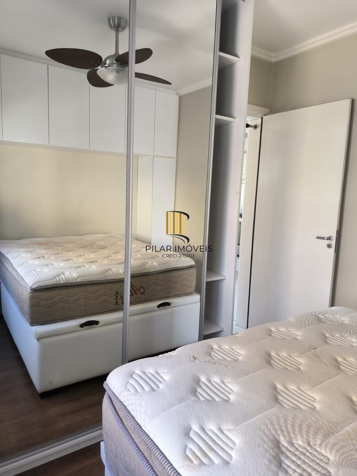 Apartamento de um quarto e uma vaga de garagem no bairro Menino Deus em POA/RS