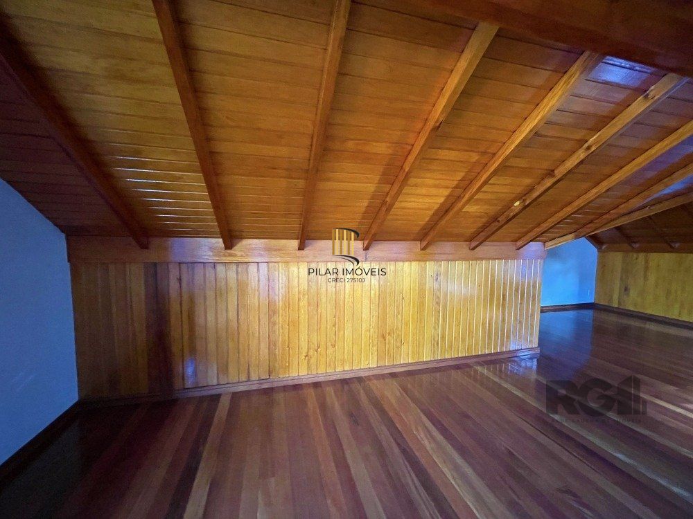 Casa 3 dormitórios no bairro Bavária
