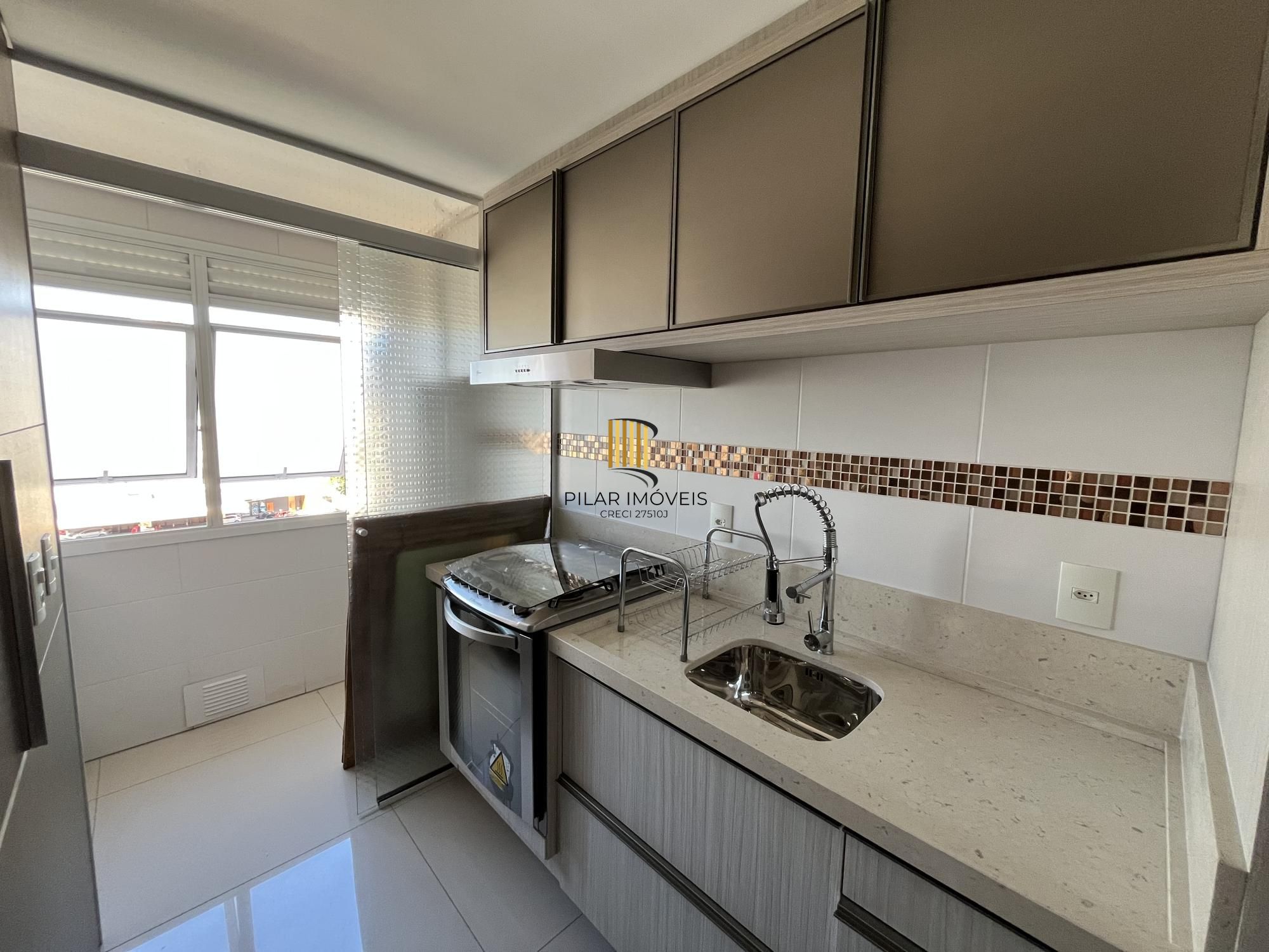 Apartamento de 2 quartos, suíte e 2 vagas garagem bairro São João Porto Alegre
