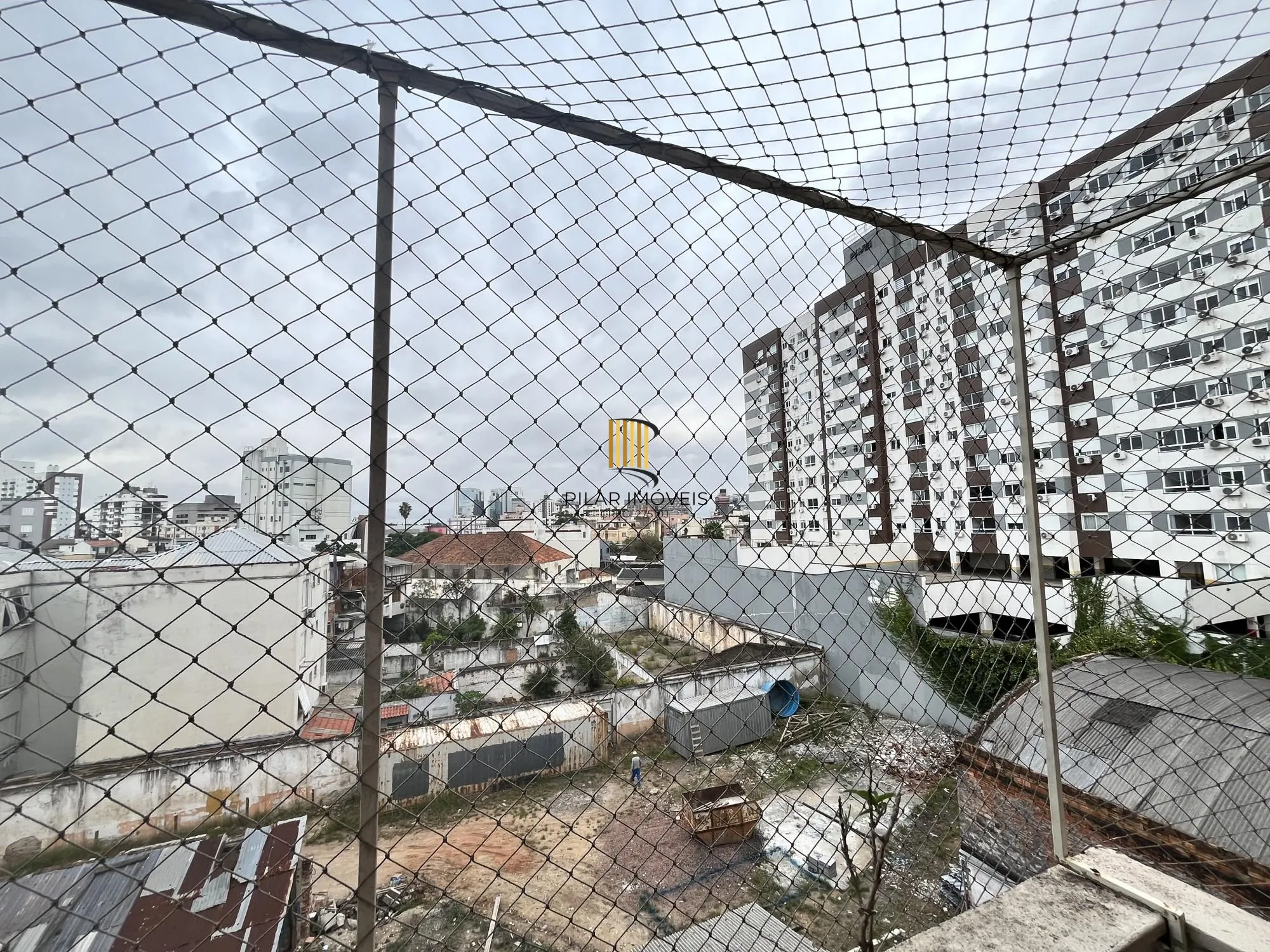 Apartamento garden de 1 dormitório transformado 2 quartos no bairro Cidade Baixa