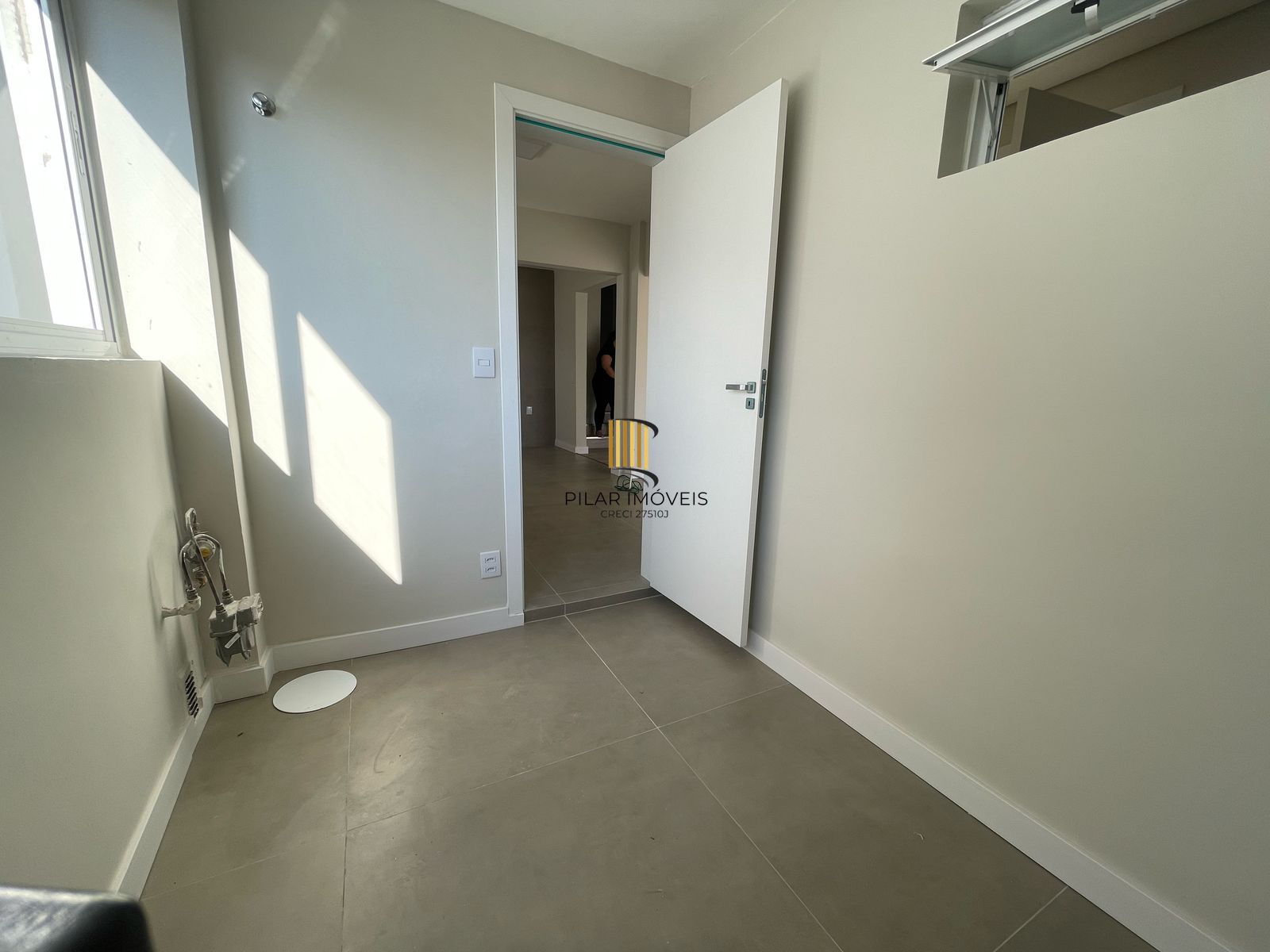 Apartamento de 3 quartos, suíte e 1 vaga de garagem no bairro Petrópolis em POA