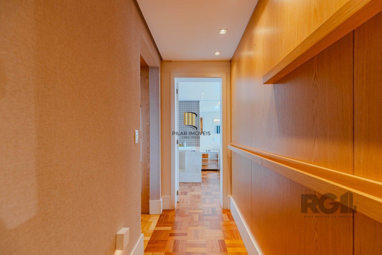 Apartamento para Venda - 127m², 2 dormitórios, 1 vaga - Menino Deus