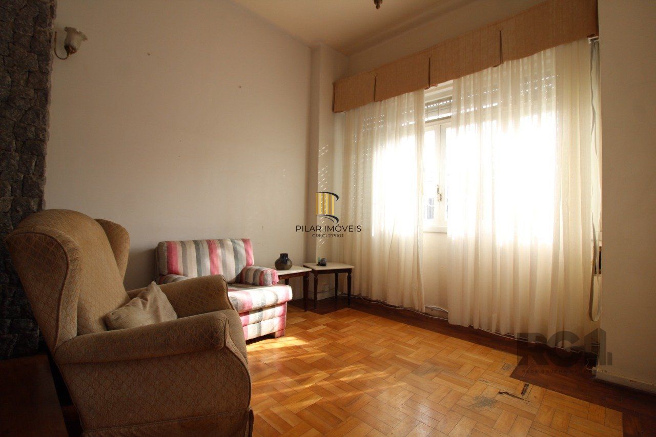 Casa à venda 4 quartos (dormitórios), suíte, 3 vagas - Partenon, Porto Alegre