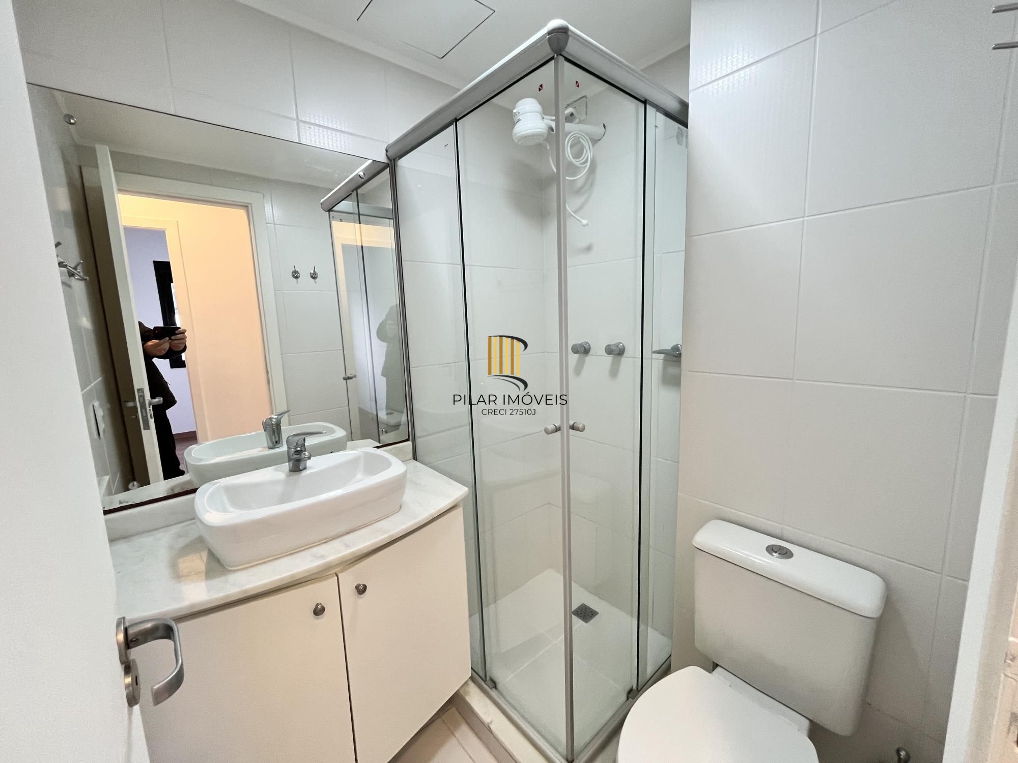 Apartamento de 2 quartos, suite e com uma vaga de garagem