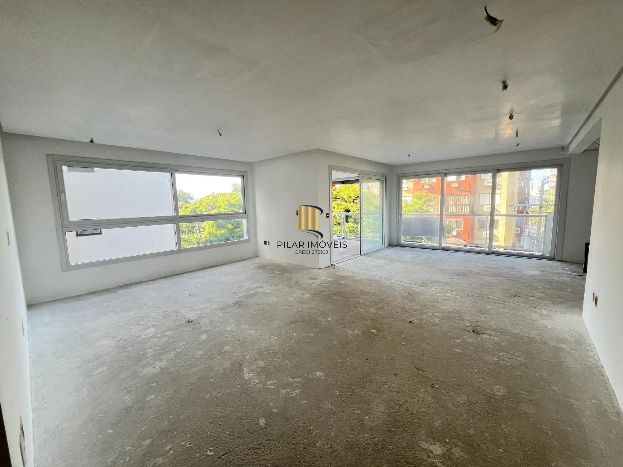 Apartamento com 3 suítes no bairro São João em Porto Alegre
