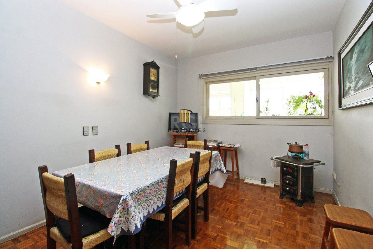 Apartamento para Venda - 245.75m², 3 dormitórios, sendo 1 suites, 2 vagas - Moinhos de Vento