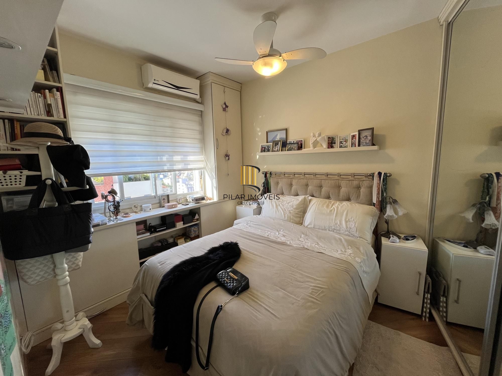 Apartamento de 2 quartos, suíte e 1 vaga de garagem no bairro Rio Branco em POA