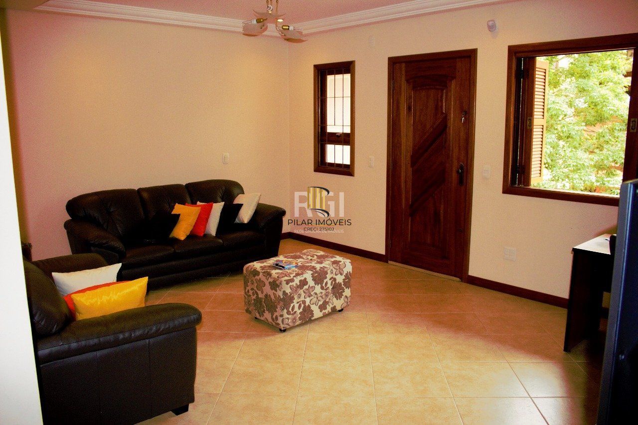Casa 2 Dormitório(s) Bairro Medianeira