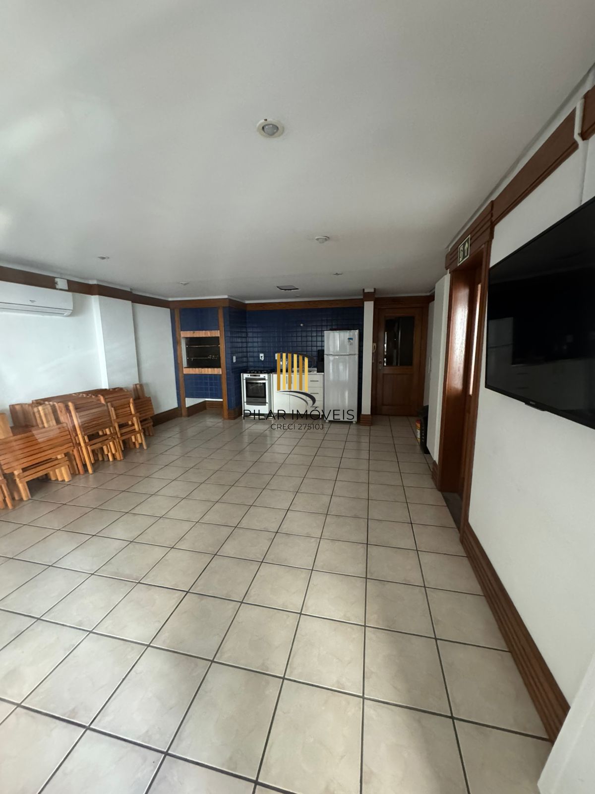Apartamento de 2 quartos e 1 vaga de garagem no Centro de Porto Alegre
