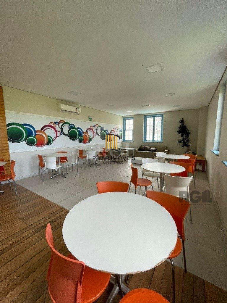 Apartamento de três quartos, suíte e uma vaga de garagem em condomínio com infra