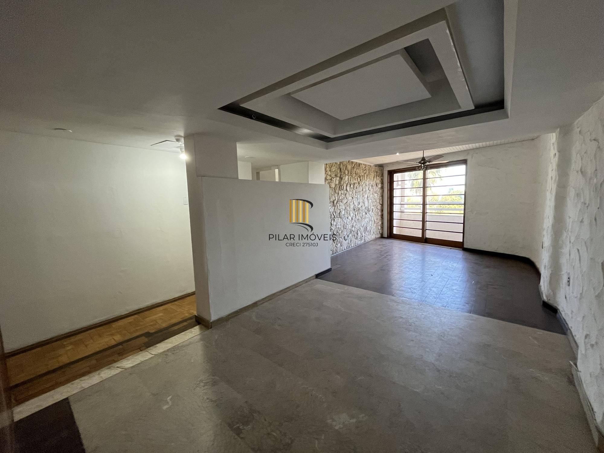Apartamento 3 dormitórios em frente à Redenção