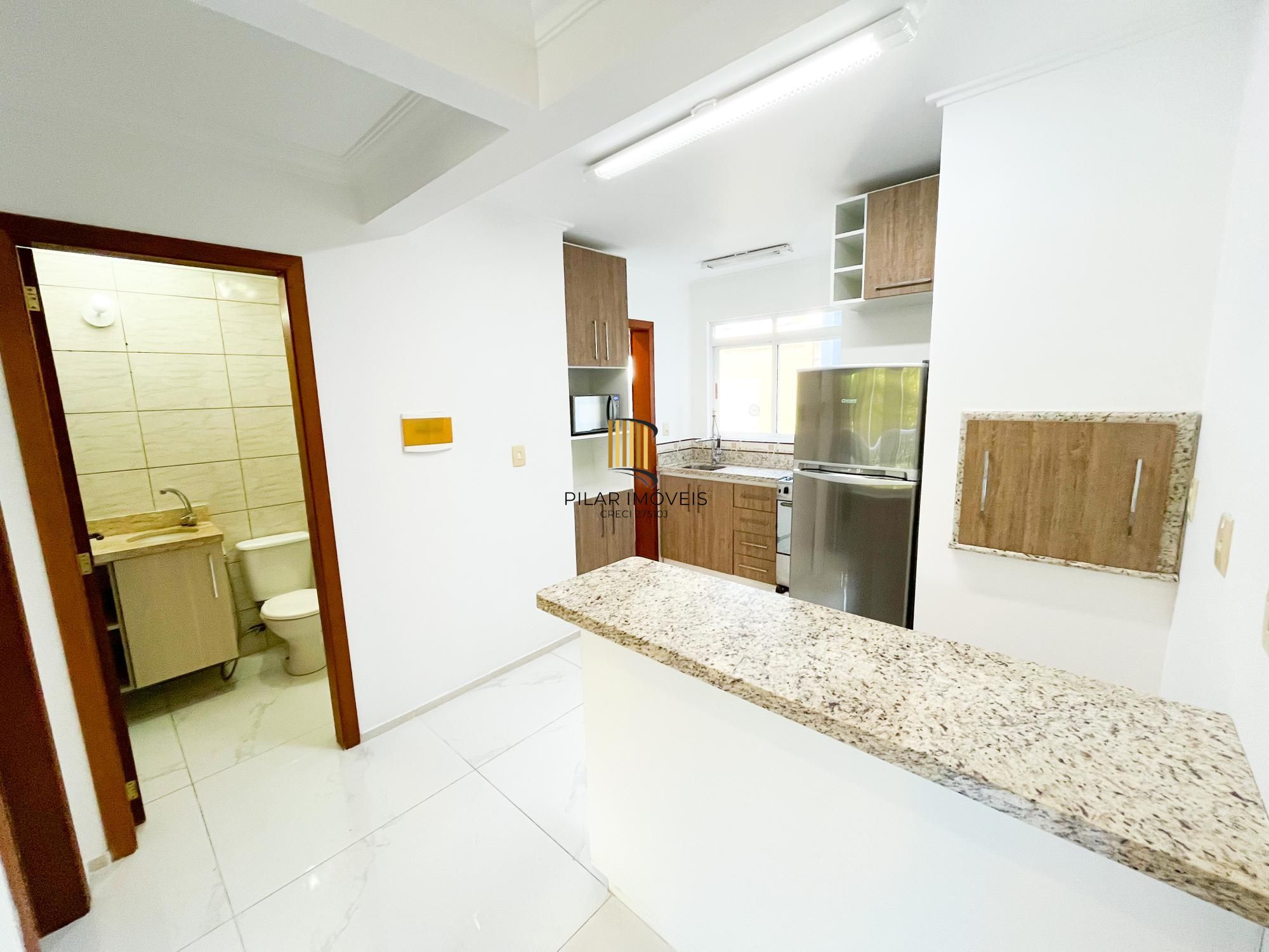 Apartamento de 1 quarto, churrasqueira e 1 vaga de garagem no bairro Petrópolis