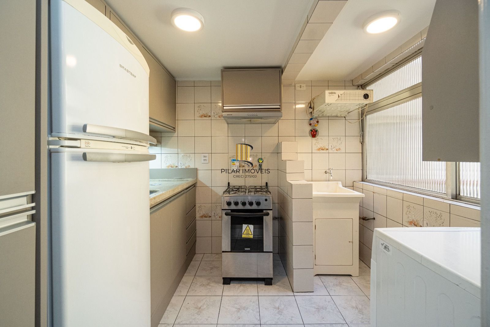 Apartamento de 1 dormitório, semi mobiliado, pronto para morar e com vaga Centro