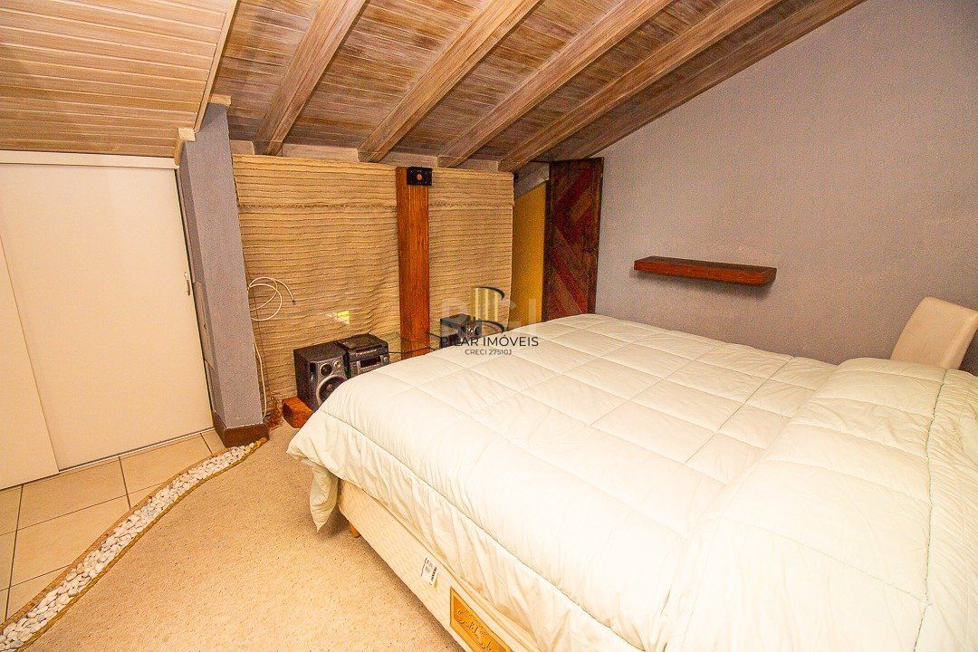 Cobertura para Venda - 116.36m², 2 dormitórios, sendo 1 suites, 1 vaga - Petrópolis