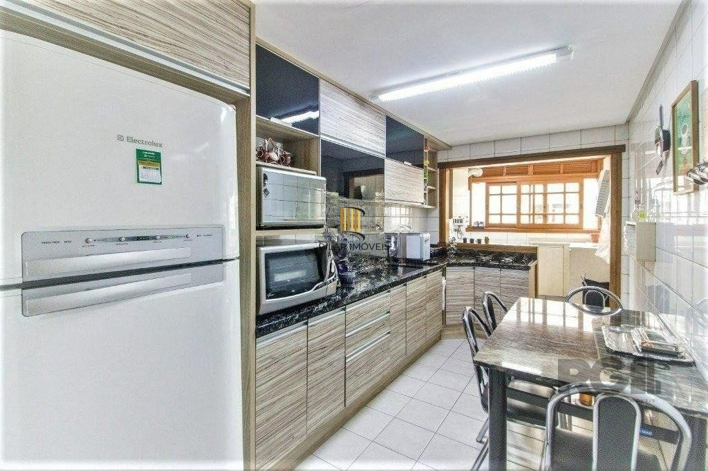 Apartamento 3 dormitórios no bairro Passo da Areia