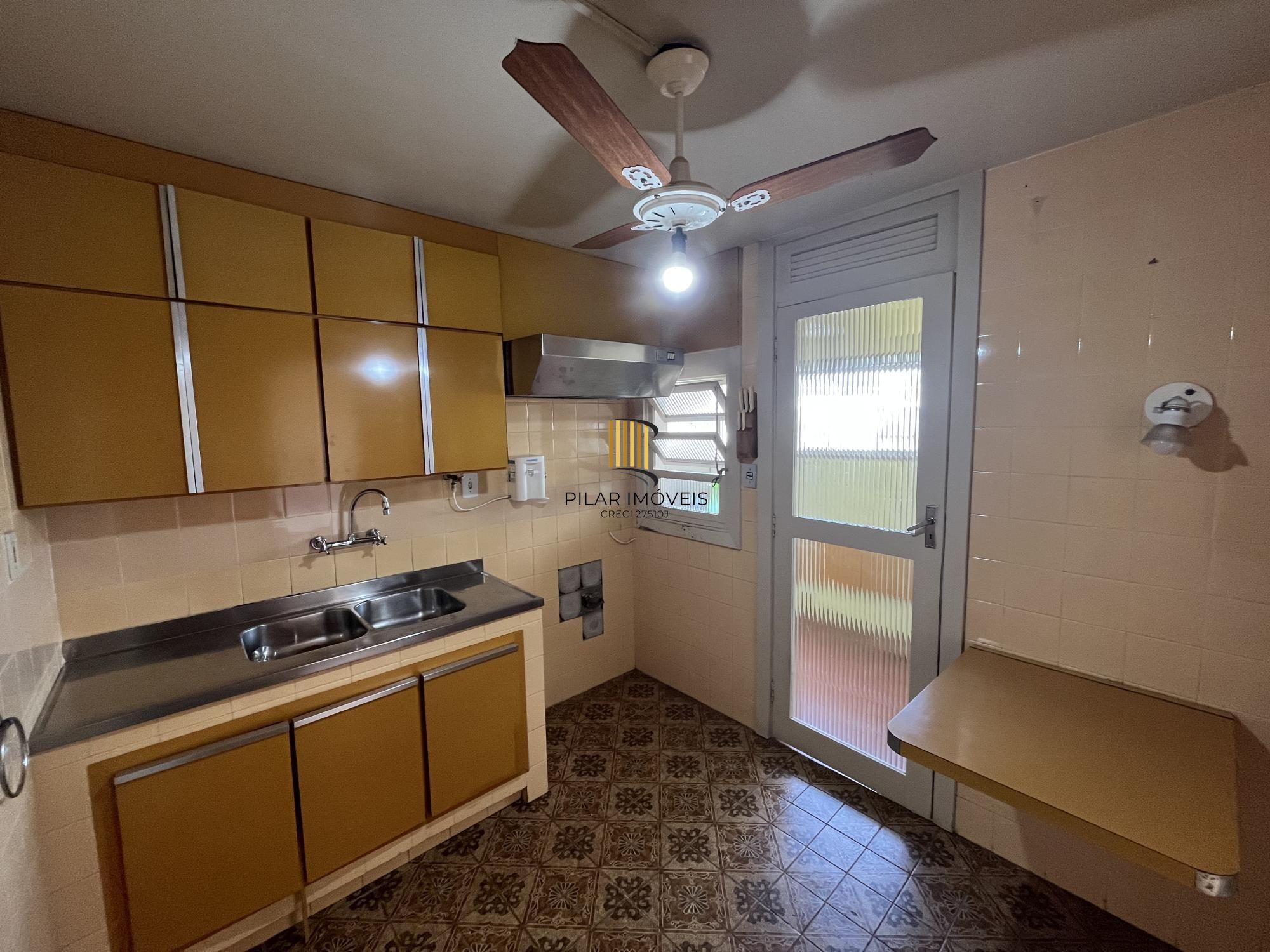 Apartamento de 3 quartos, suíte, lavabo e 2 vagas de garagem bairro Rio Branco