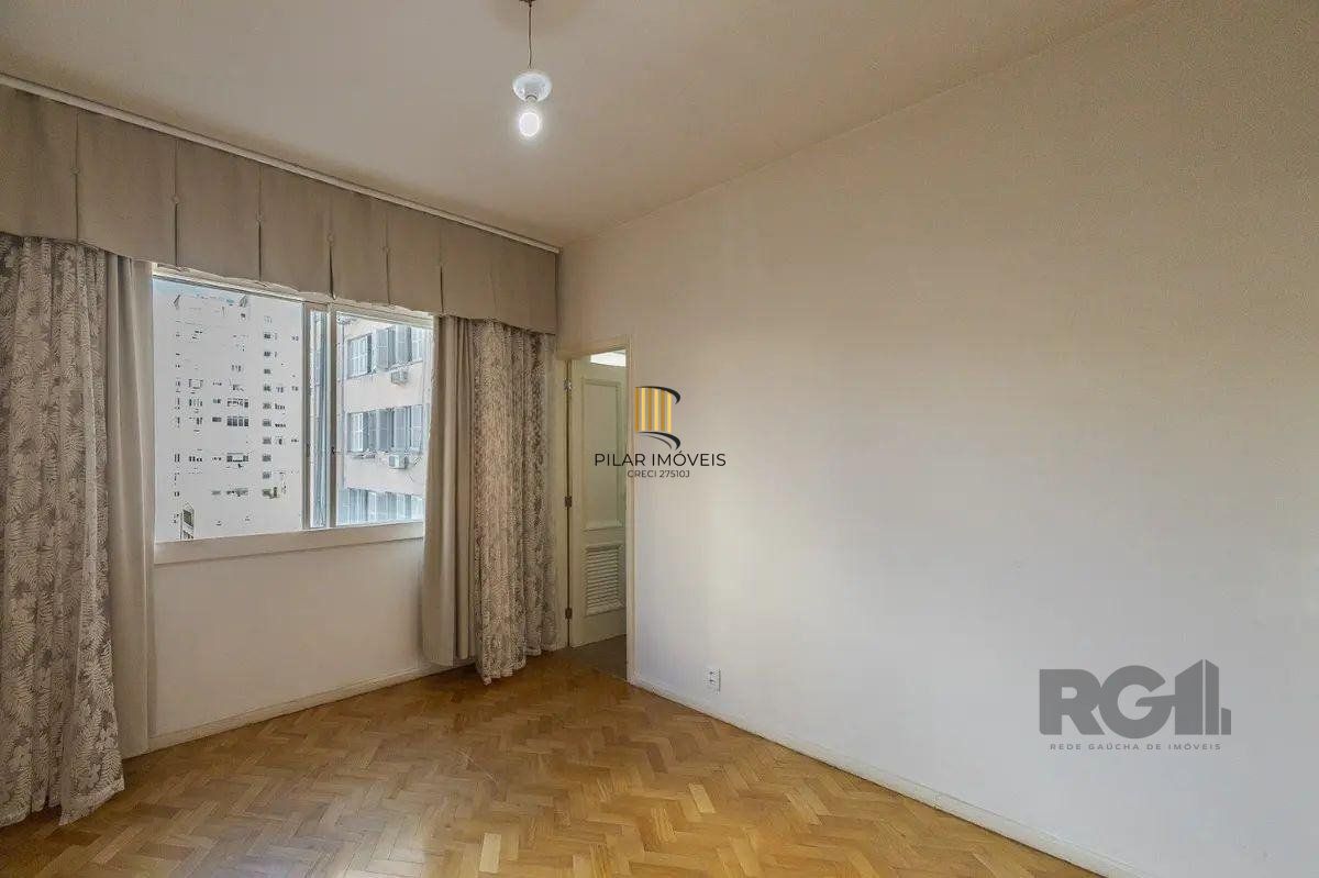 Apartamento 4 dormitorios vaga e elevador Centro Histórico Porto Alegre