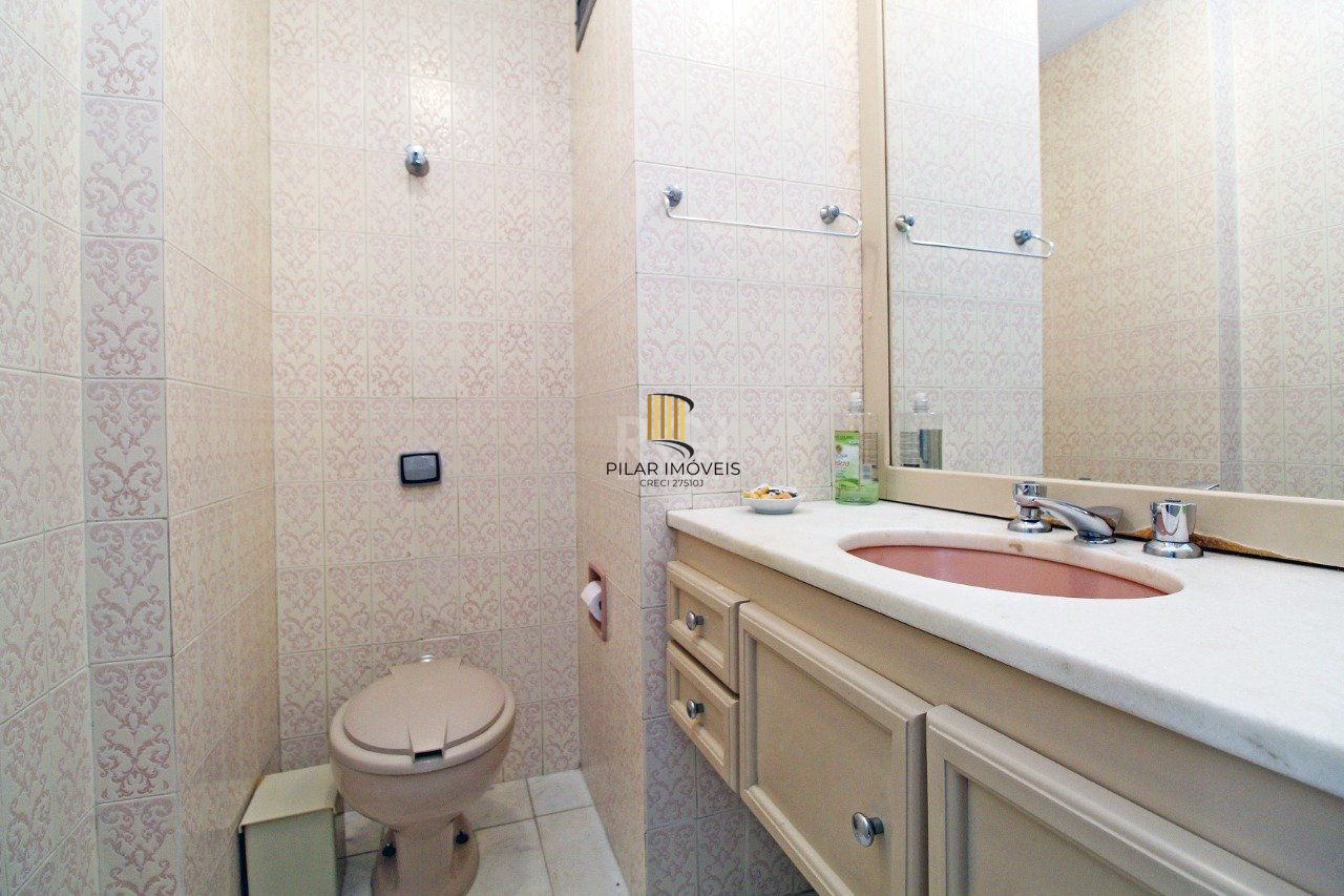 Apartamento para Venda - 245.75m², 3 dormitórios, sendo 1 suites, 2 vagas - Moinhos de Vento