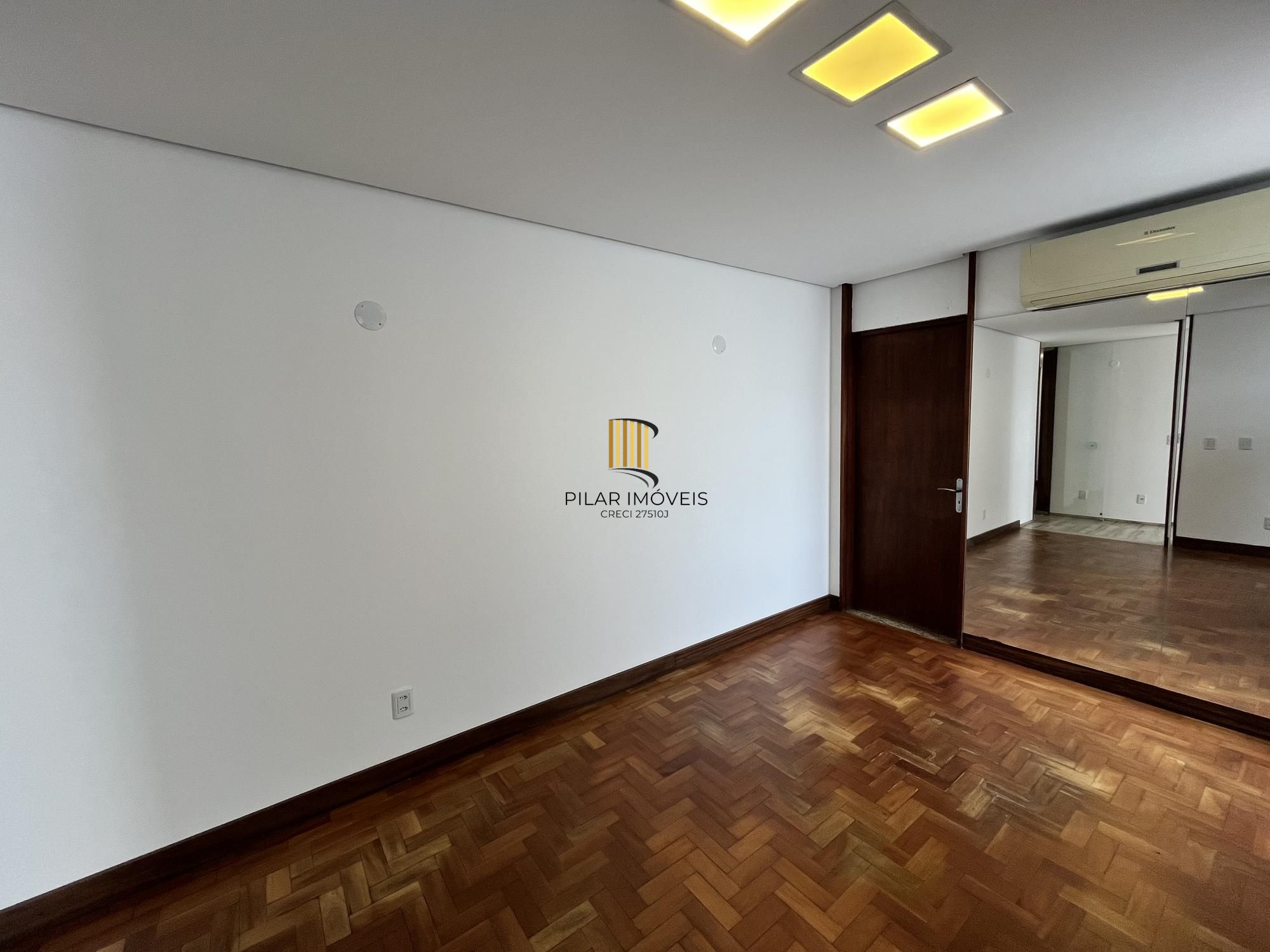 Casa para Venda - 160m², 3 dormitórios, sendo 1 suites, Jardim Botânico