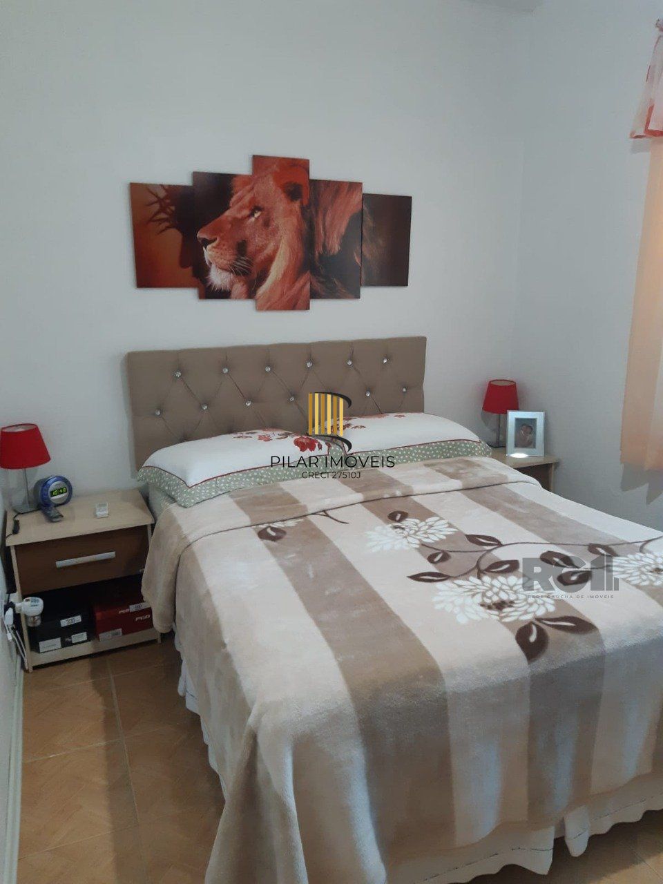   Apartamento térreo de dois dormitórios no bairro Santa Rosa de Lima em Porto Alegre.