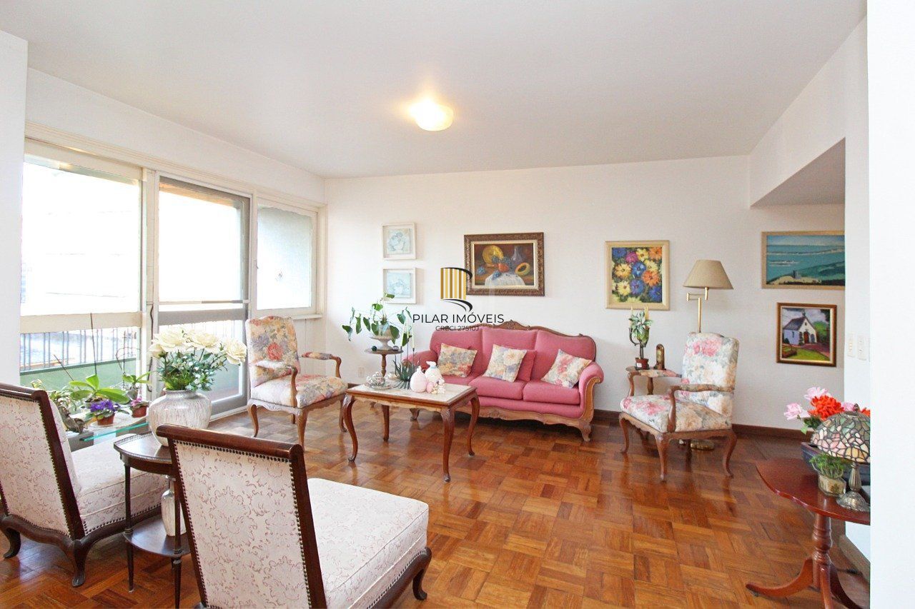 Apartamento de 3 dormitórios e 1 suíte no Centro Histórico de Porto Alegre