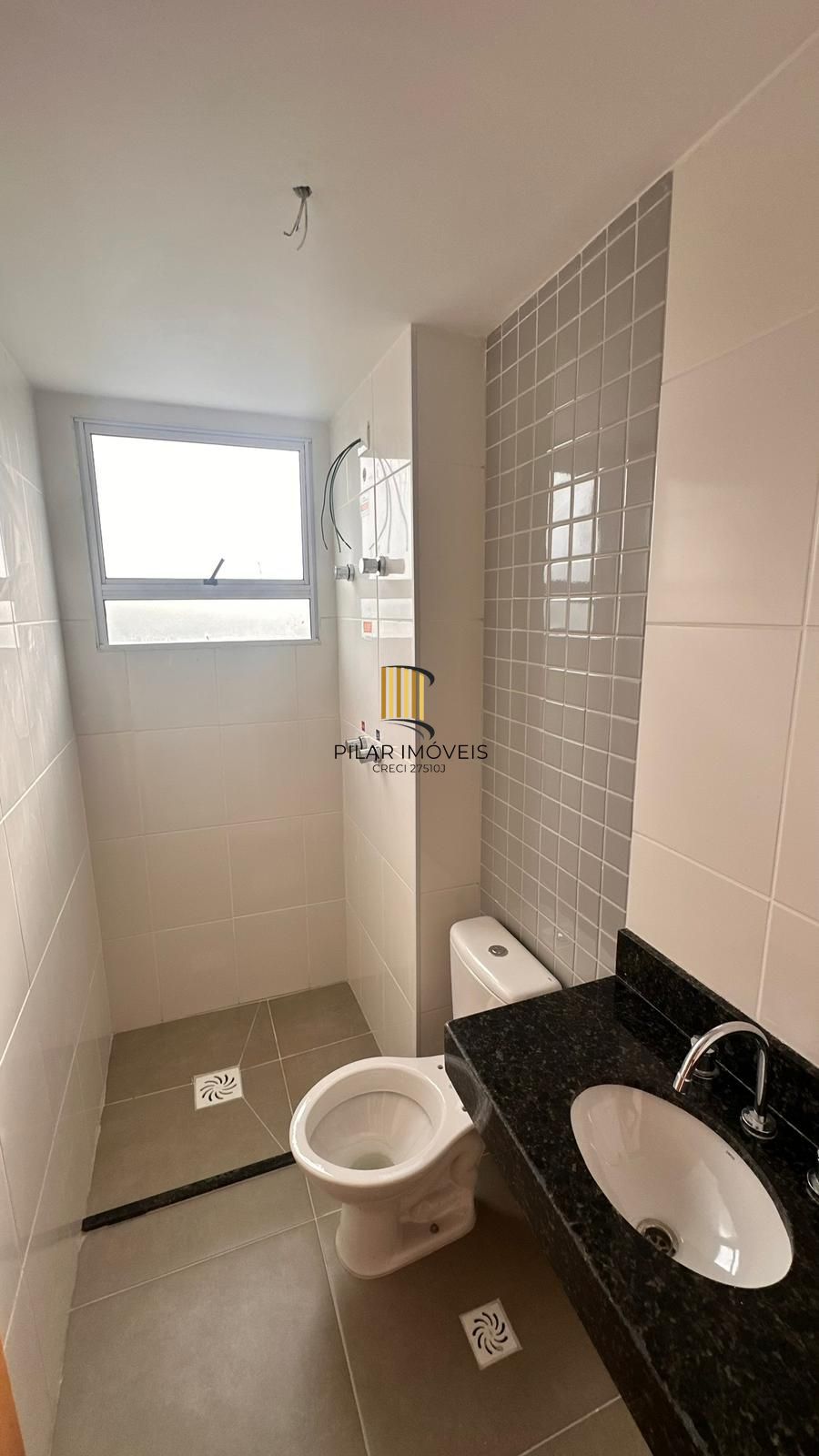 Apartamento Novo de dois dormitorios e duas vagas