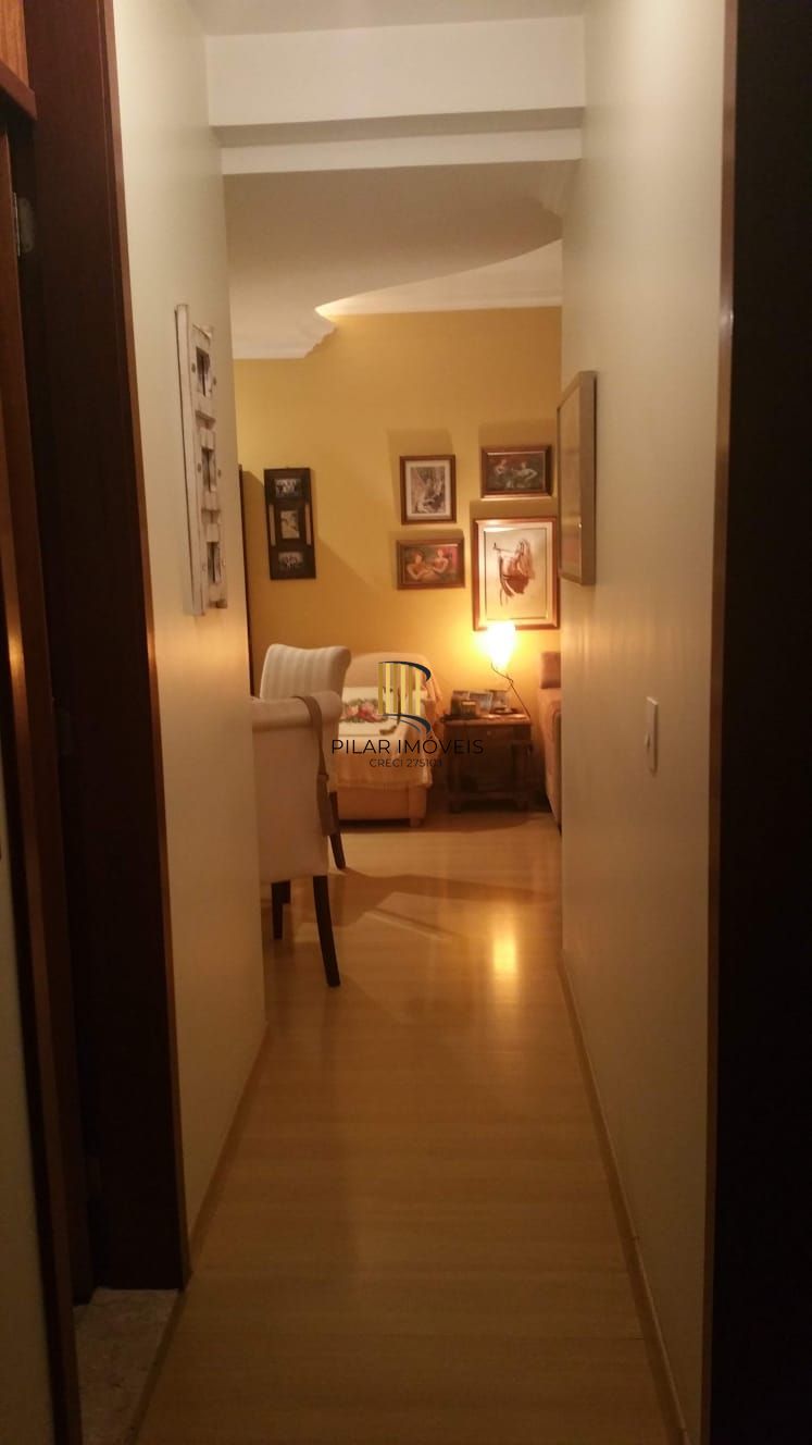 Apartamento de 2 quartos e 1 vaga de garagem no bairro Morro Santana em POA/RS