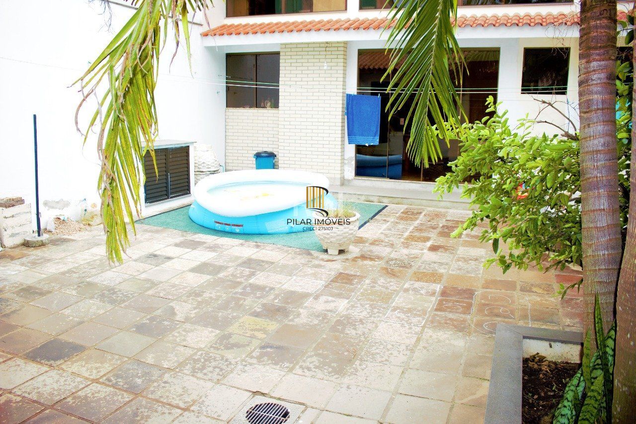 Casa 2 Dormitório(s) Bairro Medianeira