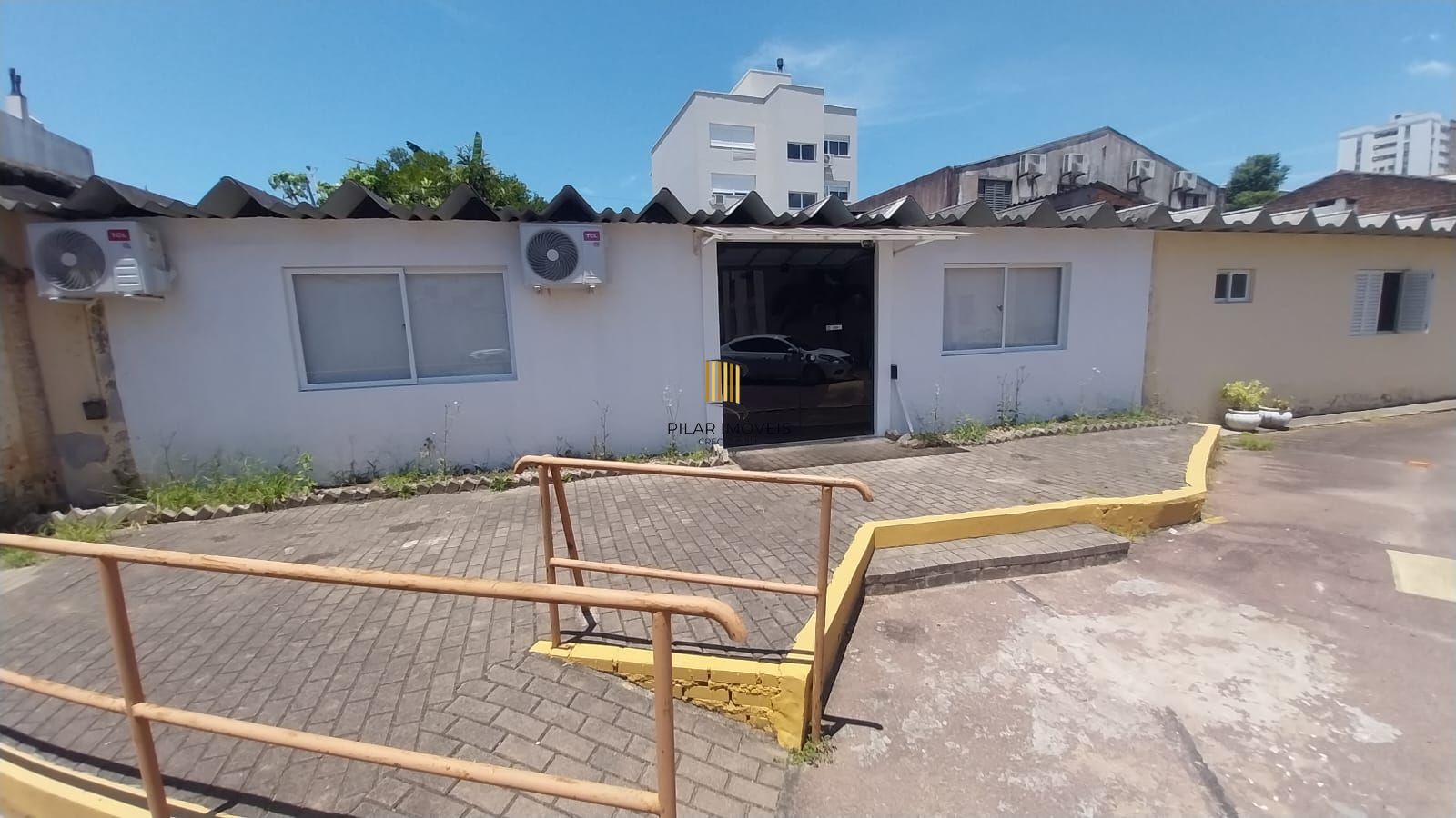 Apartamento térreo com 4 quartos e 1 vaga de garagem rotativa no Passo da Areia