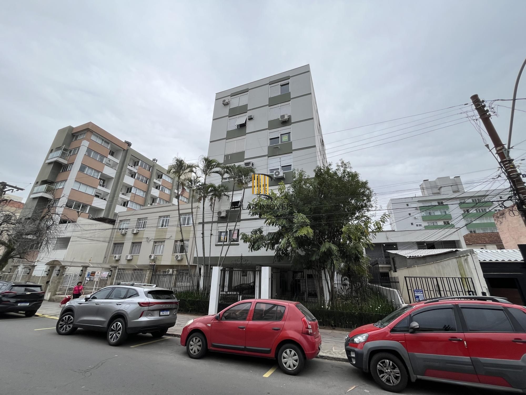 Apartamento de dois quartos com suíte no bairro Menino Deus em Porto Alegre