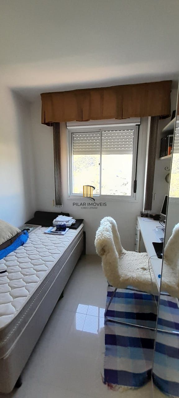 Apartamento de 2 quartos, suíte e 1 vaga de garagem no bairro Jardim Carvalho