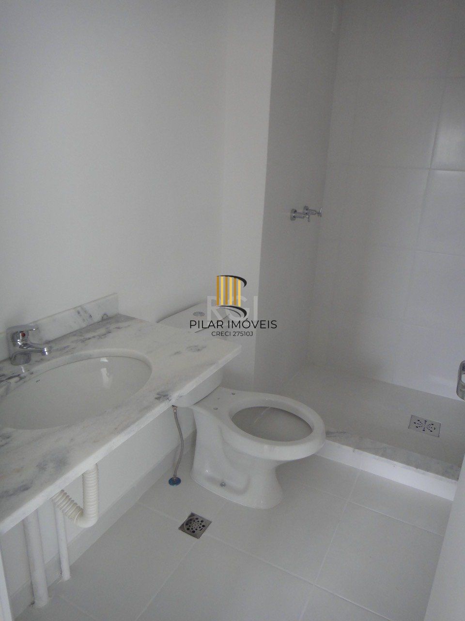 Apartamento para Venda - 60.81m², 2 dormitórios, sendo 1 suites, 1 vaga - São Sebastião