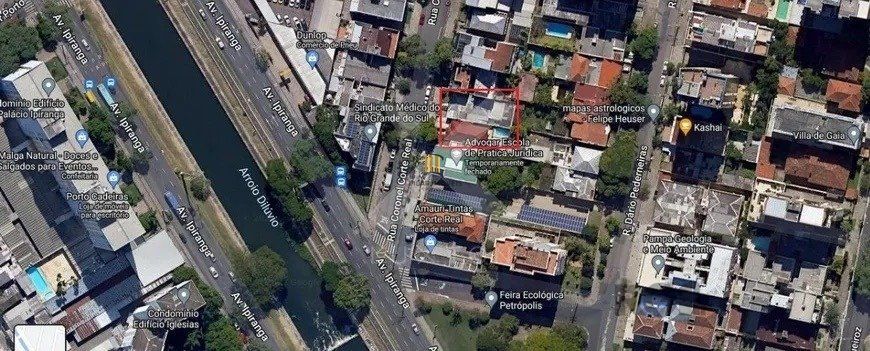 Casa 4 dormitórios no bairro Petrópolis