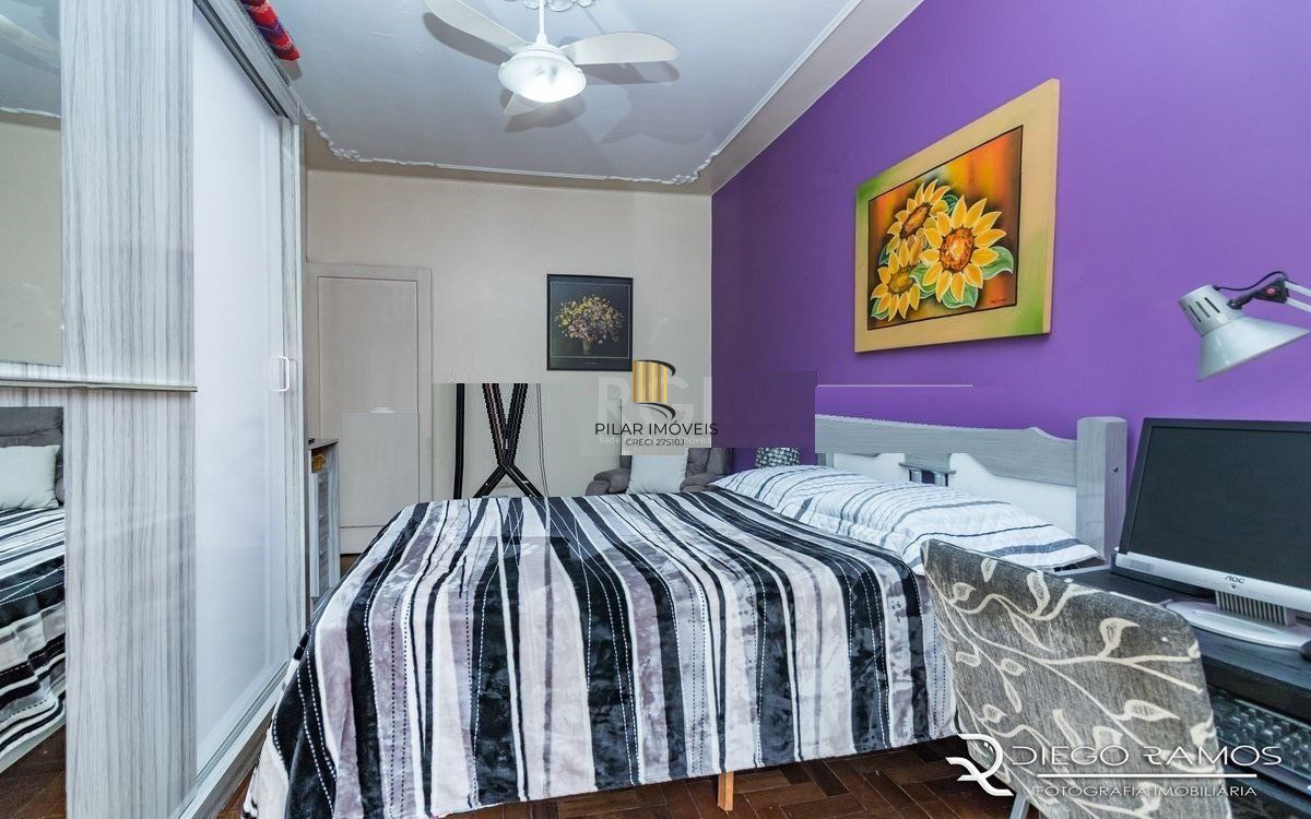 Venda de Apartamento no Bairro Petrópolis 108m² - 3 Dormitórios, varanda, Cozinha: Com churrasqueira e cooktop de 5 bocas.  Apartamento no bairro Petrópolis com 3 amplos dormitórios, sendo 2 de frente