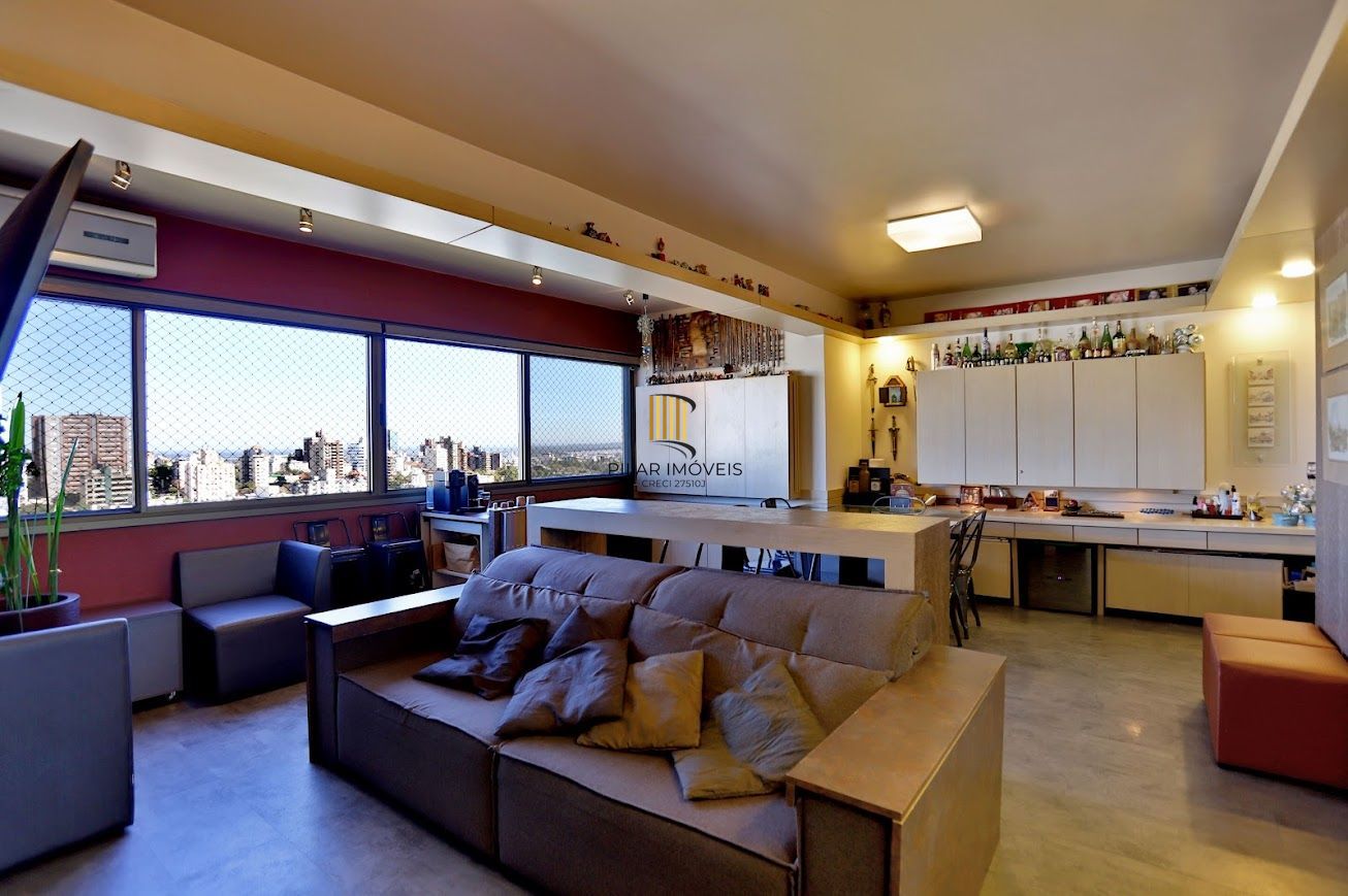 Excelente apartamento de 3 dormitórios sendo 1 suíte e 2 vagas no Higienópolis.