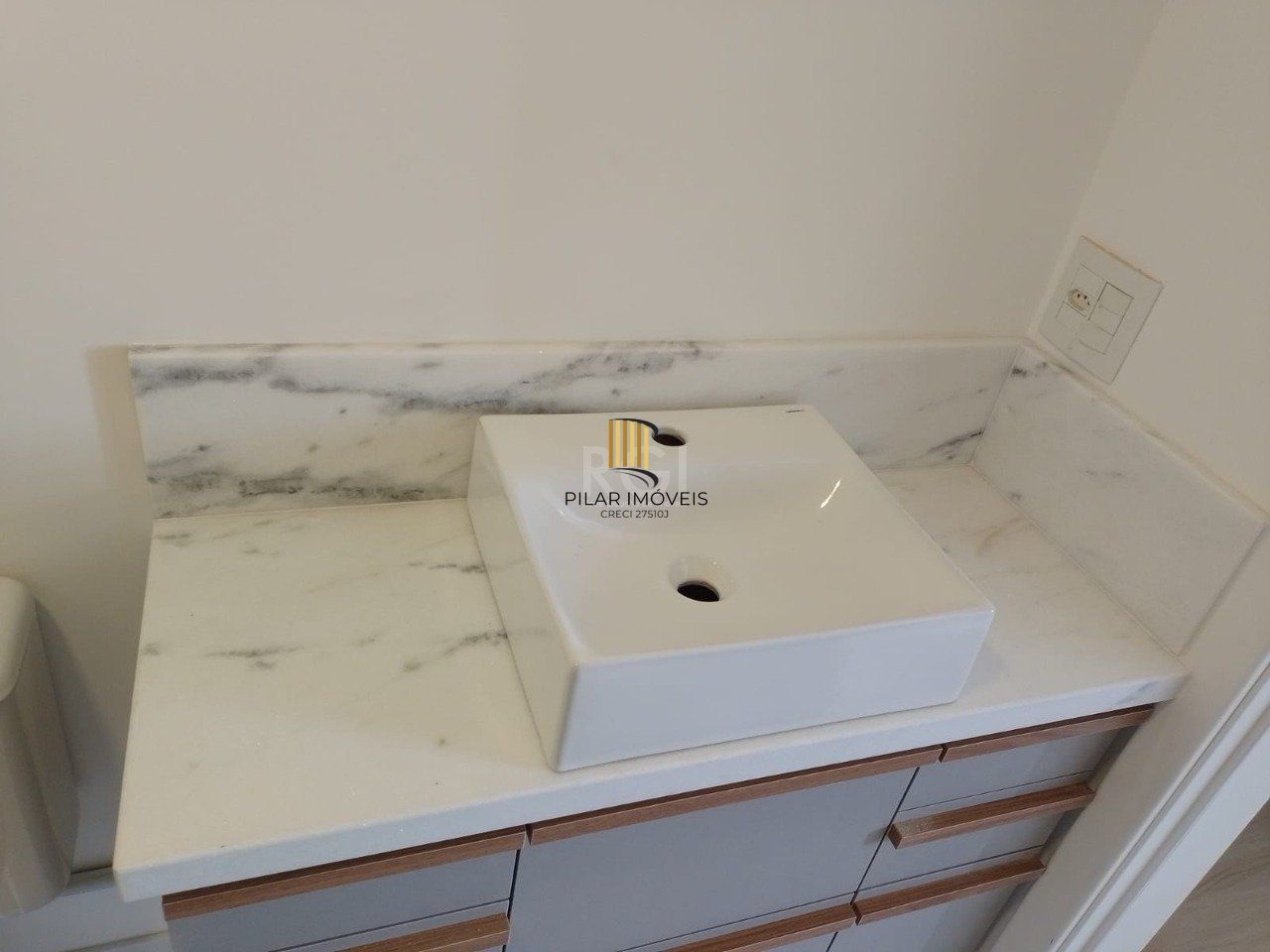 Apartamento para Venda - 59.93m², 2 dormitórios, sendo 1 suites, 1 vaga - São João