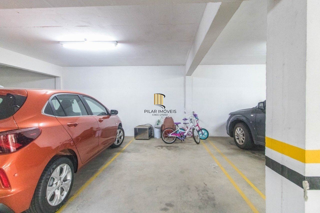 Apartamento com 3 suítes e 3 vagas de garagem no bairro Rio Branco em POA/RS