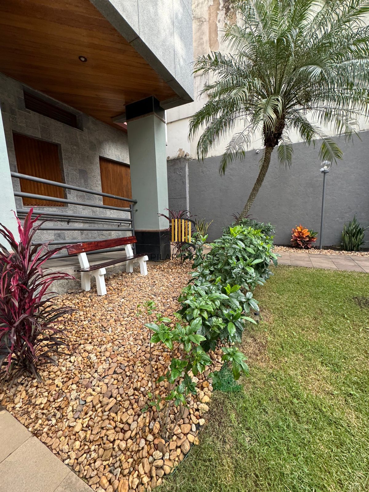 Apartamento de 2 quartos e 1 vaga de garagem no Centro de Porto Alegre
