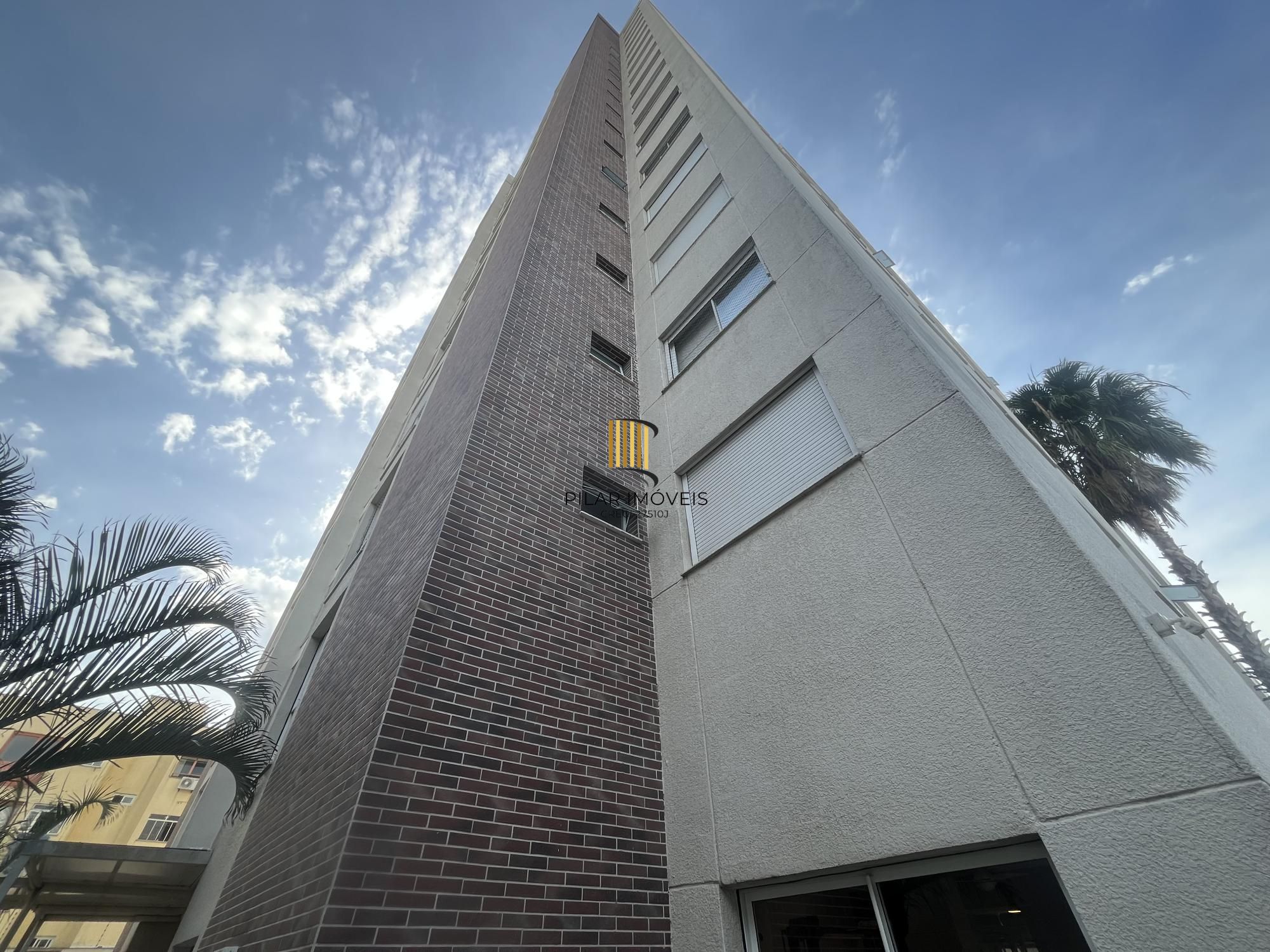 Apartamento de 3 quartos, 1 suite tradicional 2 americanas,  4 vagas de garagem