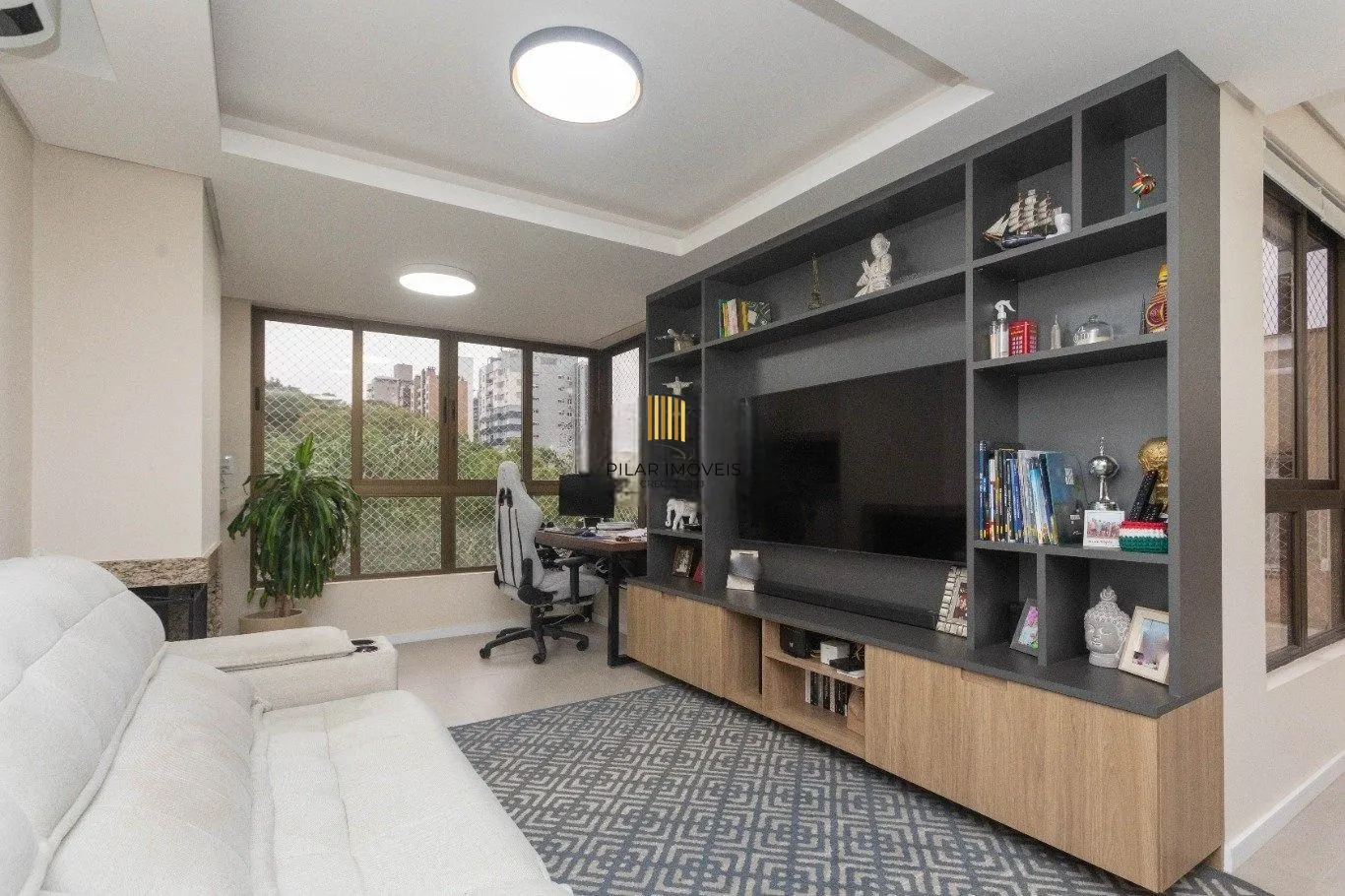 Apartamento de 3 quartos, suíte e 1 vaga de garagem no bairro Passo da Areia POA